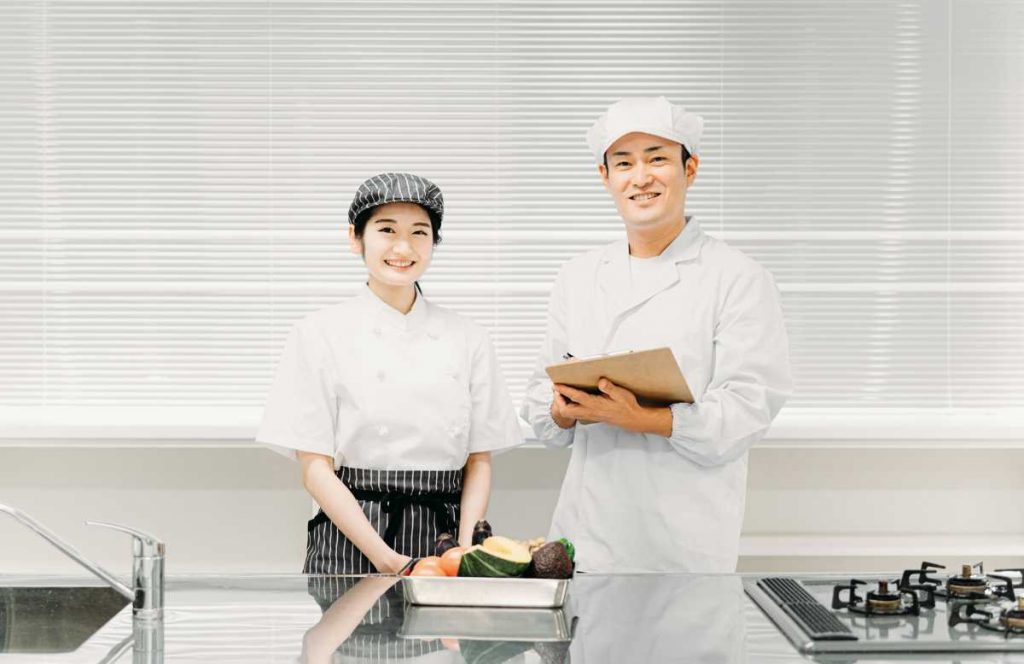 セントラルキッチンの仕組みと特徴